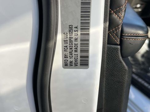 Used 2023 Jeep Grand Cherokee L Summit w/ High Altitude Package AWD/4WD image 30