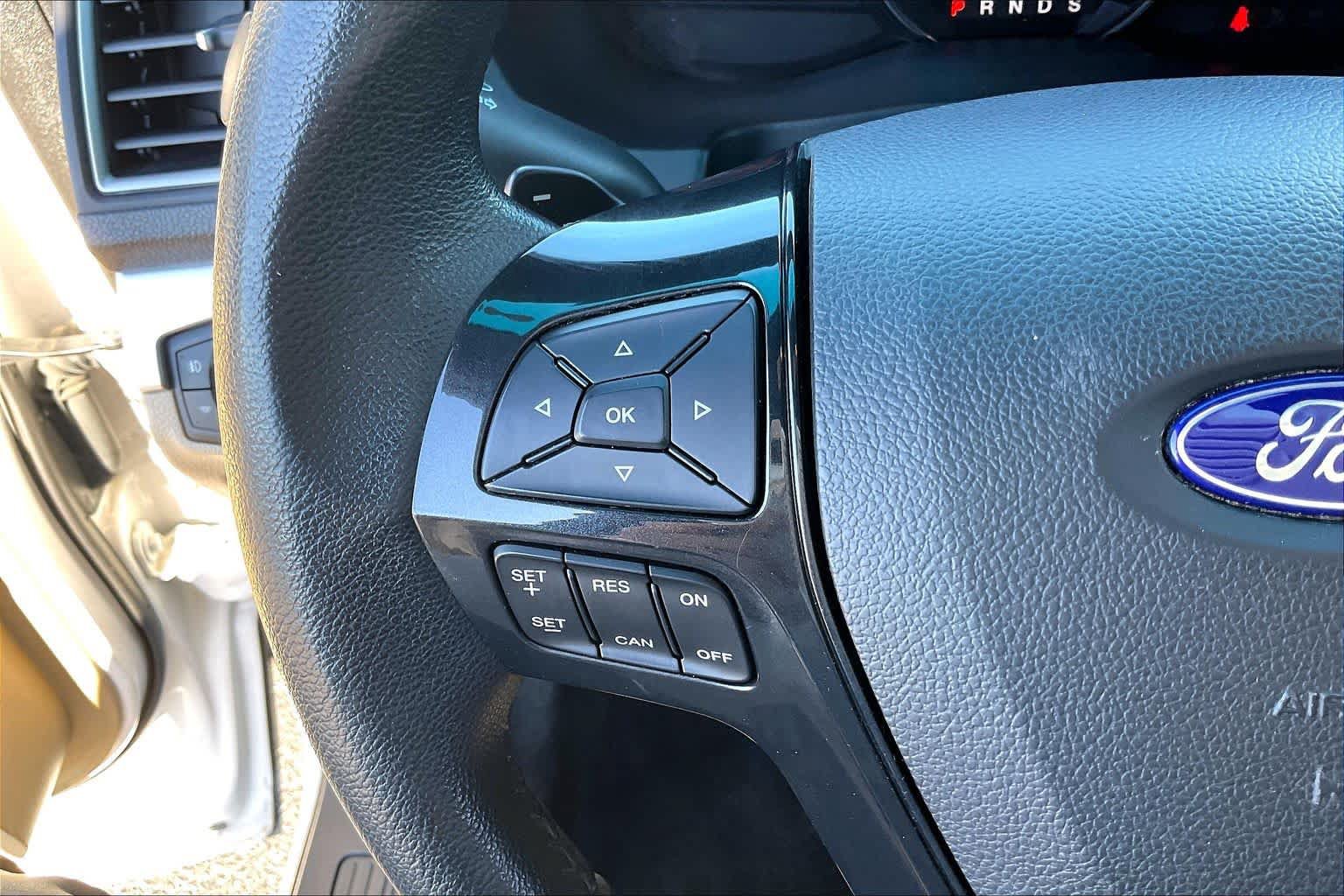 Used 2017 Ford Explorer XLT w/ Equipment Group 202A FWD image 19