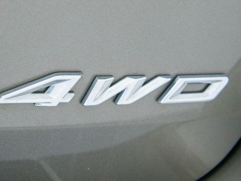 Used 2021 Ford Explorer XLT AWD/4WD image 31