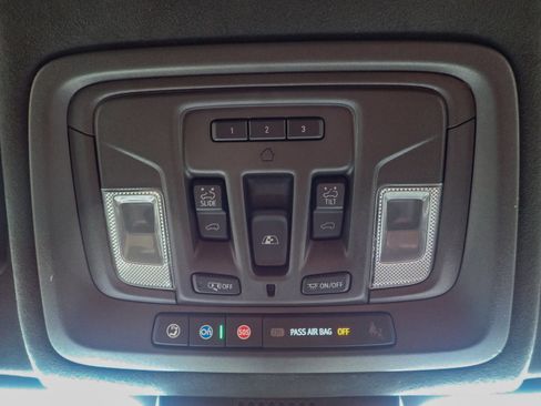 Used 2024 GMC Sierra 2500 Denali Ultimate w/ Max Trailering Package AWD/4WD image 17