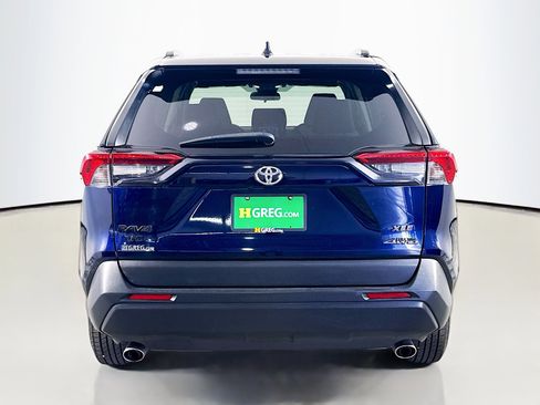 Used 2022 Toyota RAV4 XLE w/ Convenience Package image 8