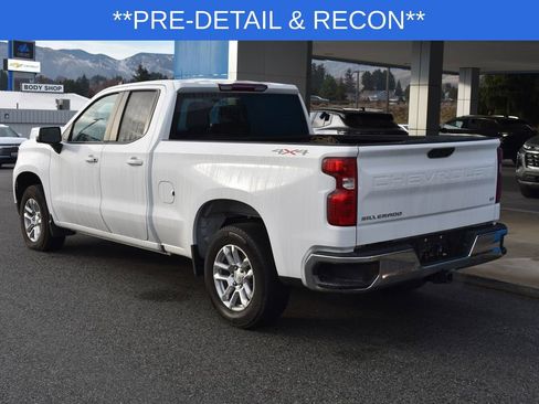 Used 2022 Chevrolet Silverado 1500 LT image 3