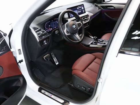 Used 2024 BMW X4 xDrive30i w/ Premium Package image 15