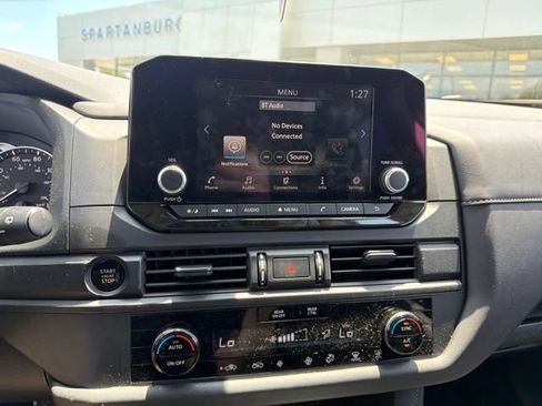 Used 2025 Nissan Pathfinder S FWD image 16