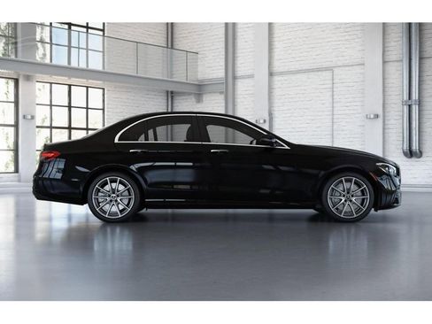 Certified 2023 Mercedes-Benz E 450 4MATIC Sedan image 17