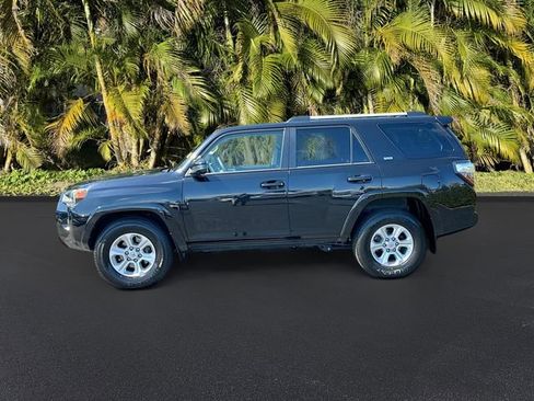Used 2024 Toyota 4Runner SR5 image 8