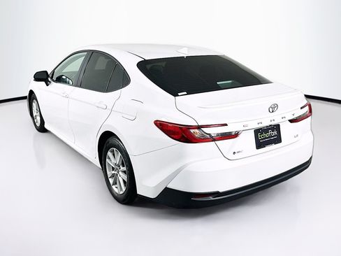 Used 2025 Toyota Camry LE w/ Convenience Package FWD image 5