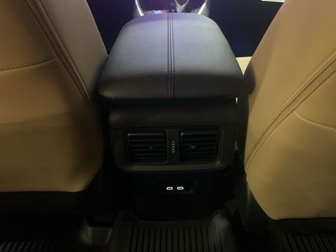 New 2025 Toyota RAV4 Limited image 13