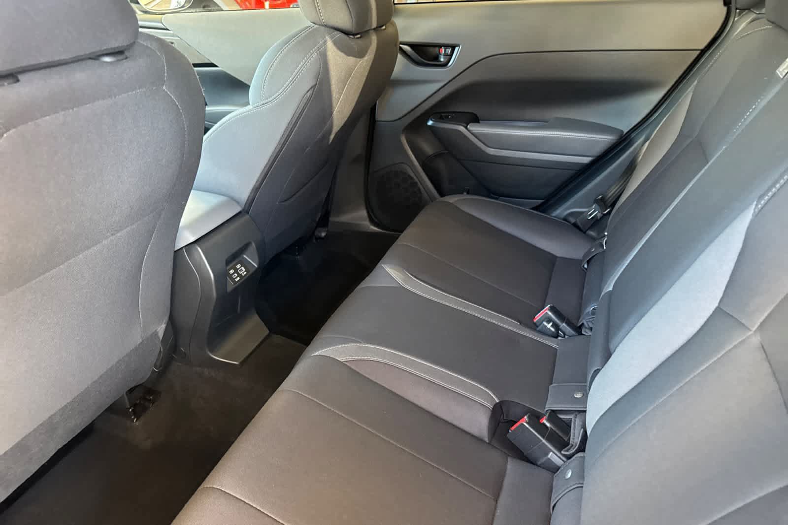 Certified 2025 Subaru Crosstrek 2.5i Premium AWD/4WD image 4