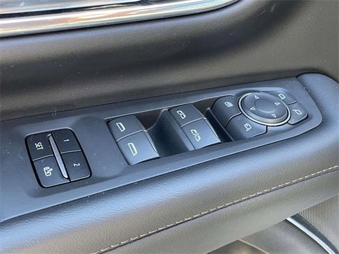 Used 2023 Chevrolet Tahoe High Country image 29