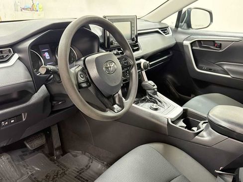 Certified 2021 Toyota RAV4 LE AWD/4WD image 12