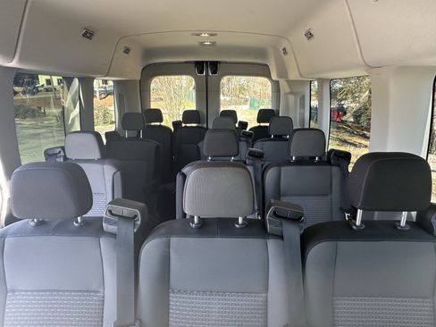 Used 2024 Ford Transit 350 XLT image 18
