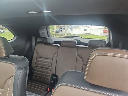 New 2026 GMC Acadia Denali Ultimate w/ LPO, Floor Liner Package AWD/4WD image 20