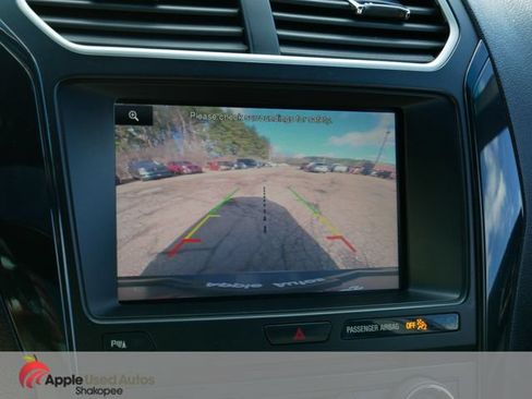 Used 2016 Ford Explorer XLT w/ Equipment Group 202A AWD/4WD image 27