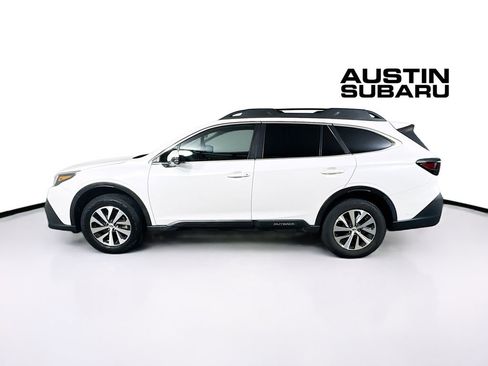 Used 2022 Subaru Outback Premium image 4