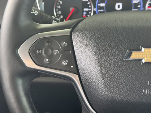 Used 2023 Chevrolet Traverse Premier image 30