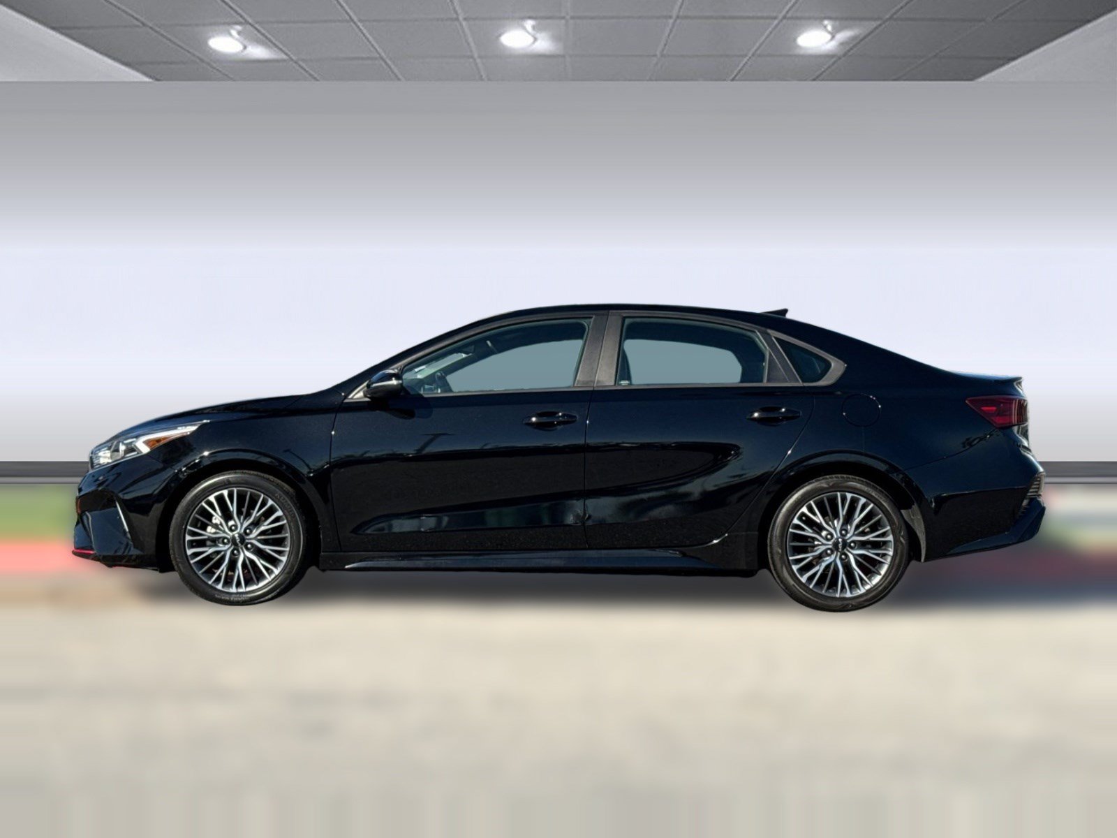 Used 2023 Kia Forte GT-Line FWD image 2