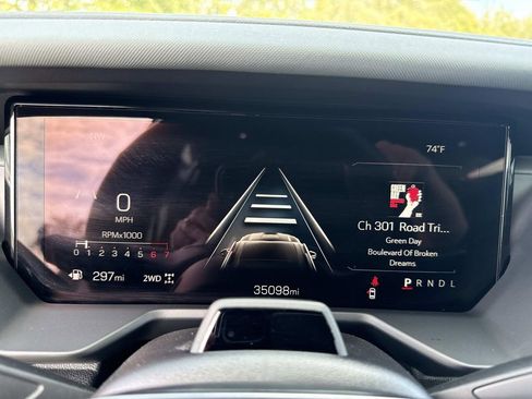 Used 2024 GMC Acadia AT4 w/ Super Cruise Package image 28