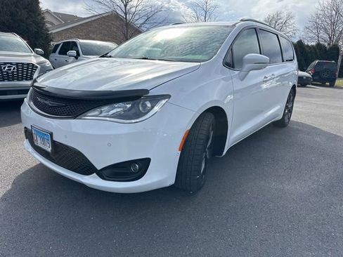 Used 2018 Chrysler Pacifica Limited w/ Advanced Safetytec Group image 19