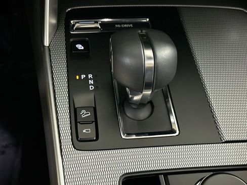 Used 2024 MAZDA CX-90 Plug-In Hybrid w/ Premium Plus image 32