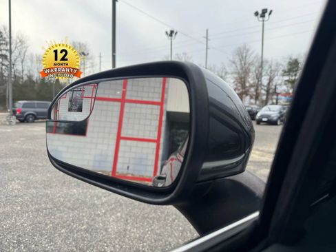 Used 2017 Ford Fusion SE image 32