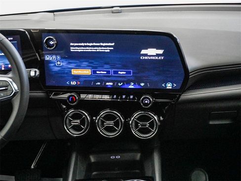 New 2026 Chevrolet Blazer EV LT image 17