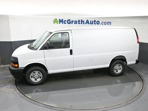 New 2026 Chevrolet Express 2500 w/ Driver Convenience Package image 14