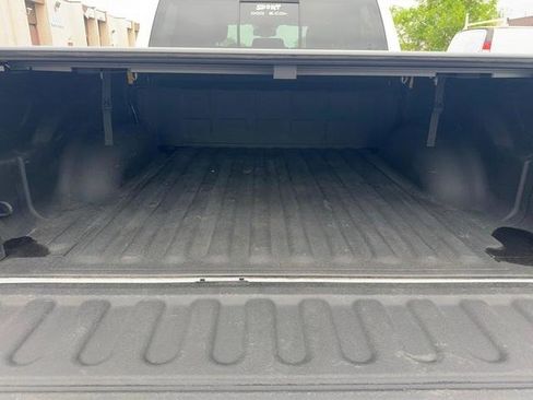 Used 2015 RAM 1500 Laramie w/ Convenience Group AWD/4WD image 28
