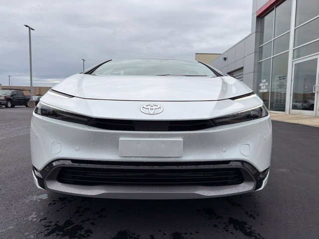 Certified 2025 Toyota Prius XLE AWD/4WD image 2