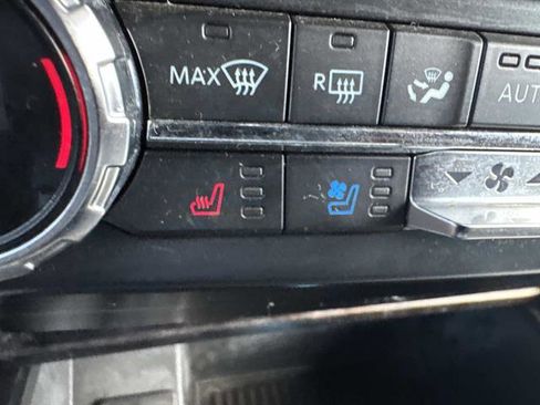 Used 2022 Ford F250 Lariat w/ Lariat Value Package image 17