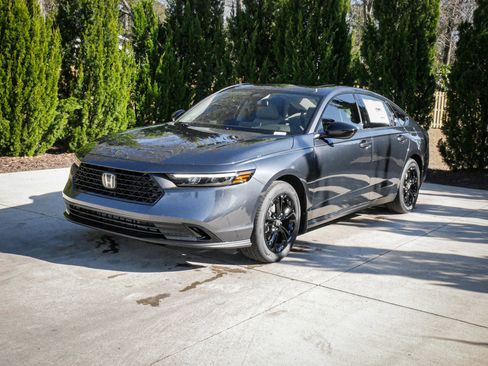 New 2025 Honda Accord SE image 5