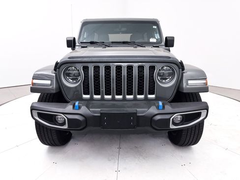 Used 2022 Jeep Wrangler Unlimited Sahara AWD/4WD image 15