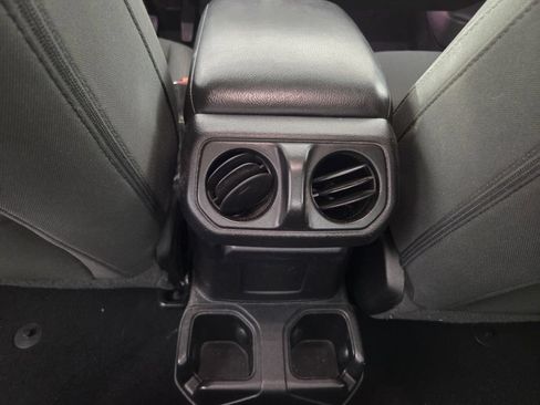 Used 2020 Jeep Gladiator Sport AWD/4WD image 25