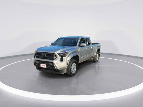New 2025 Toyota Tacoma SR5 image 3