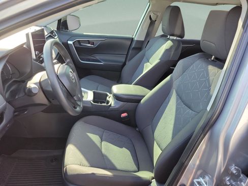 Used 2025 Toyota RAV4 XLE image 8