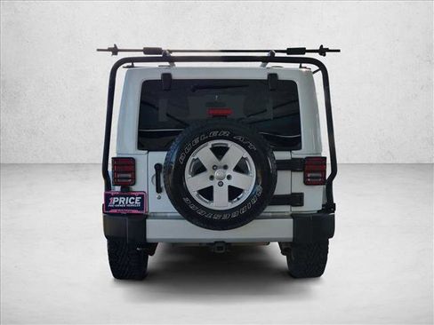Used 2011 Jeep Wrangler Sahara w/ Connectivity Group AWD/4WD image 6
