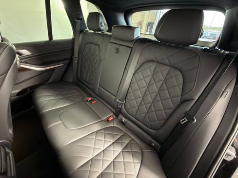 Used 2023 BMW X5 xDrive40i image 28