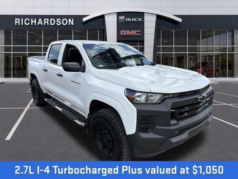 Used 2023 Chevrolet Colorado W/T RWD image 2