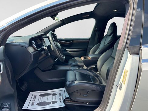 Used 2018 Tesla Model X 75D AWD/4WD image 10