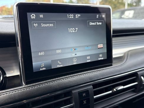 Used 2022 Lincoln Corsair Standard 4D Sport Utility w/ Equipment Group 101A image 3