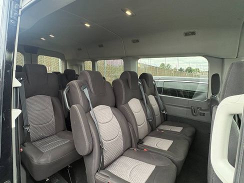 Used 2023 Ford Transit 350 XLT RWD image 15