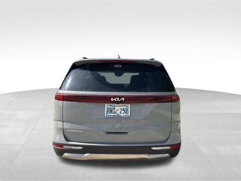 Used 2024 Kia Carnival SX FWD image 4