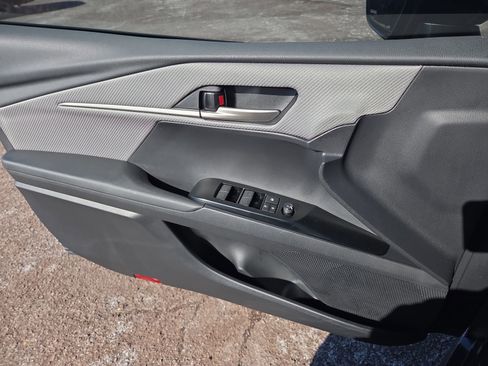 Certified 2025 Toyota Camry SE image 14