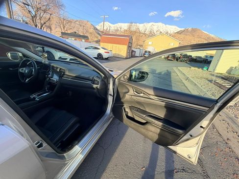 Used 2020 Honda Civic EX-L image 28