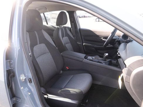 New 2026 Nissan Sentra SV w/ Floor Mat Package FWD image 23