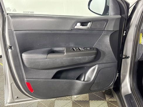 Certified 2021 Kia Sportage LX image 11