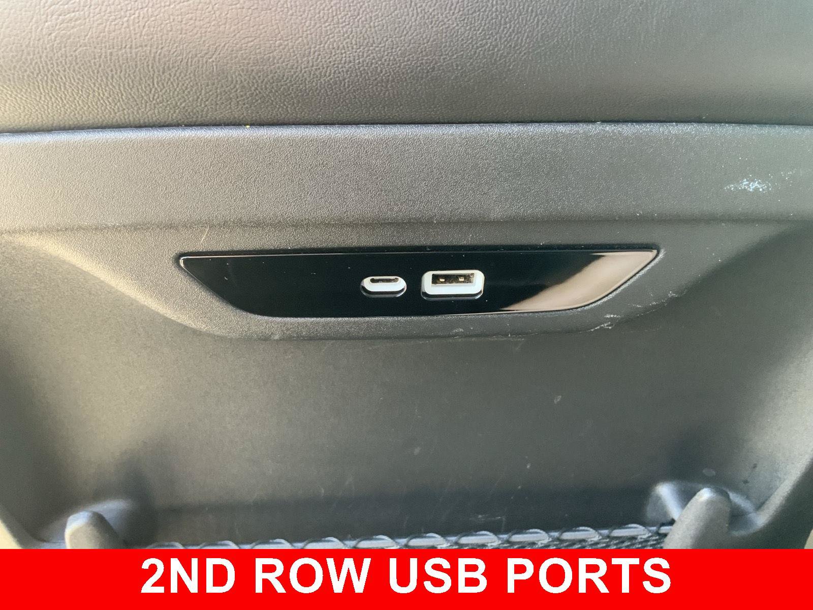 Used 2024 Chrysler Pacifica Touring-L FWD image 46