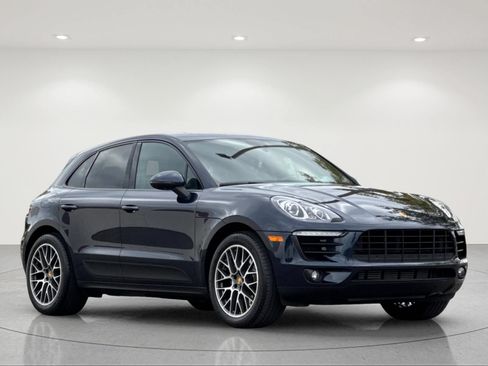 Used 2018 Porsche Macan AWD/4WD image 8