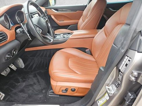 Used 2017 Maserati Levante S image 15