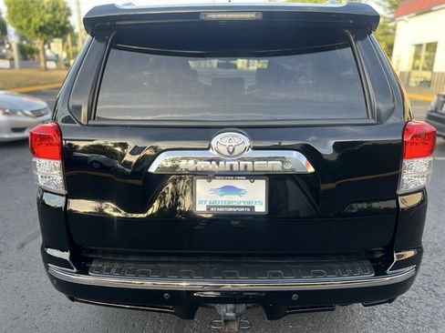 Used 2013 Toyota 4Runner SR5 w/ Premium Pkg w/3rd Row Seat AWD/4WD image 4